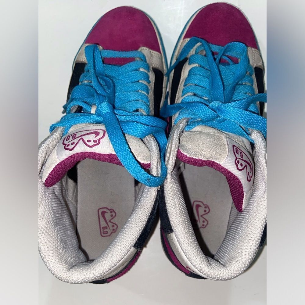 Nike Blazer Mid 6.0 High-Tops with Magenta and Teal Highlights Women Shoes z,8US - Picture 8 of 14
